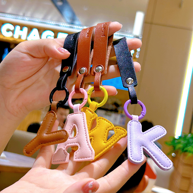 크리 에이 티브 PU 가죽 26 편지 열쇠 고리 패션  - Monogram Keychain Leather 리뷰 및 가격