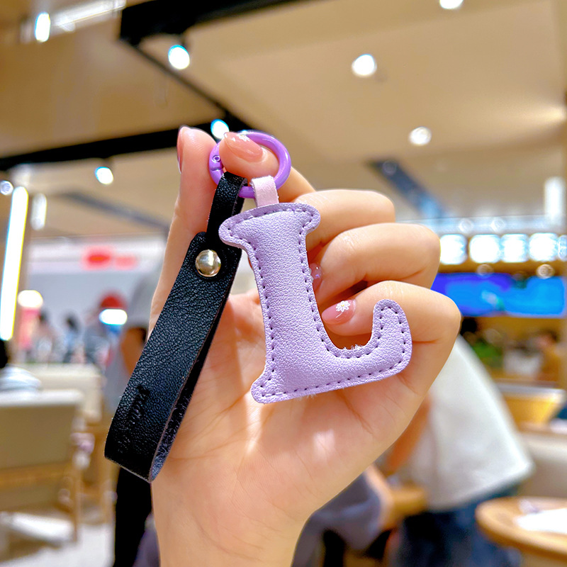 크리 에이 티브 PU 가죽 26 편지 열쇠 고리 패션  - Monogram Keychain Leather 리뷰 및 가격